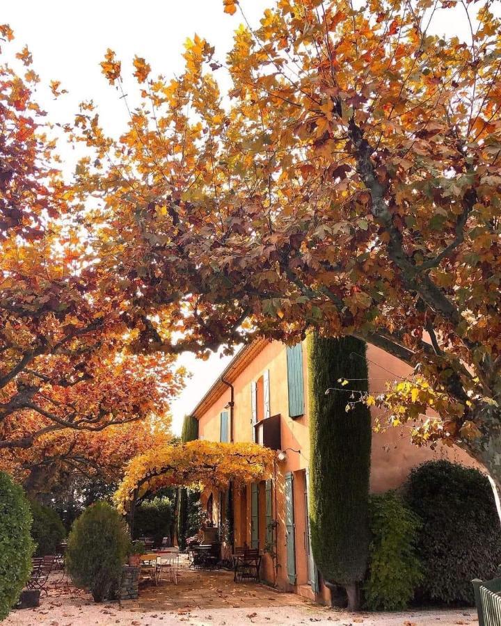Lagnes Hotel Le Mas Des Gres & Restaurant Sous Les Platanes מראה חיצוני תמונה